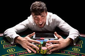 Sore88 live casino mobile friendly tampilan dealer baccarat di smartphone